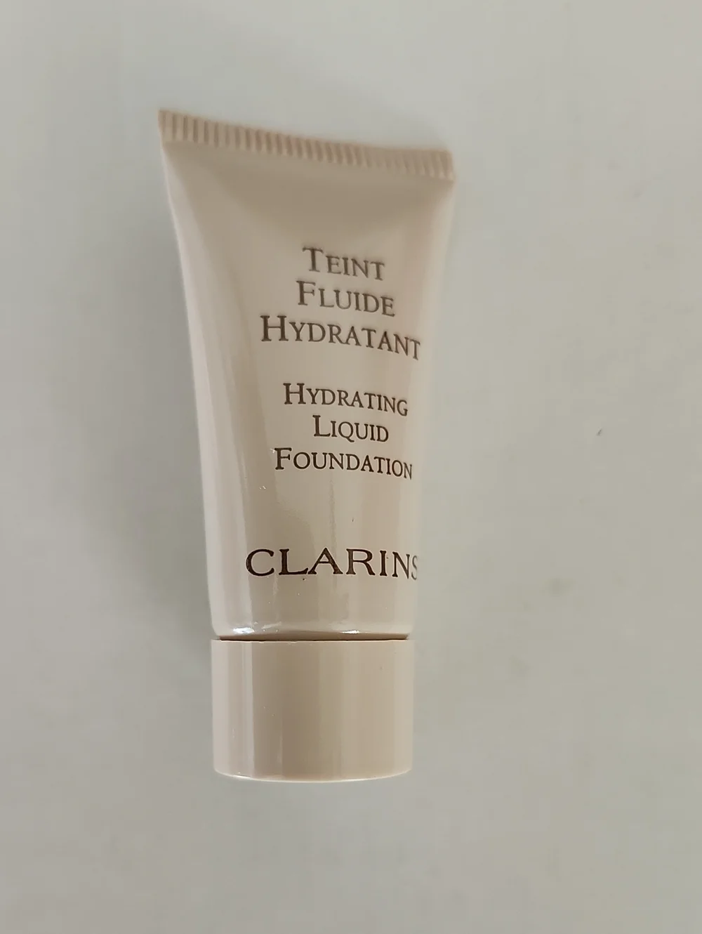 Clarins Teint Fluide Hydratant Hydrating Liquid Foundation -Sunlit Beige